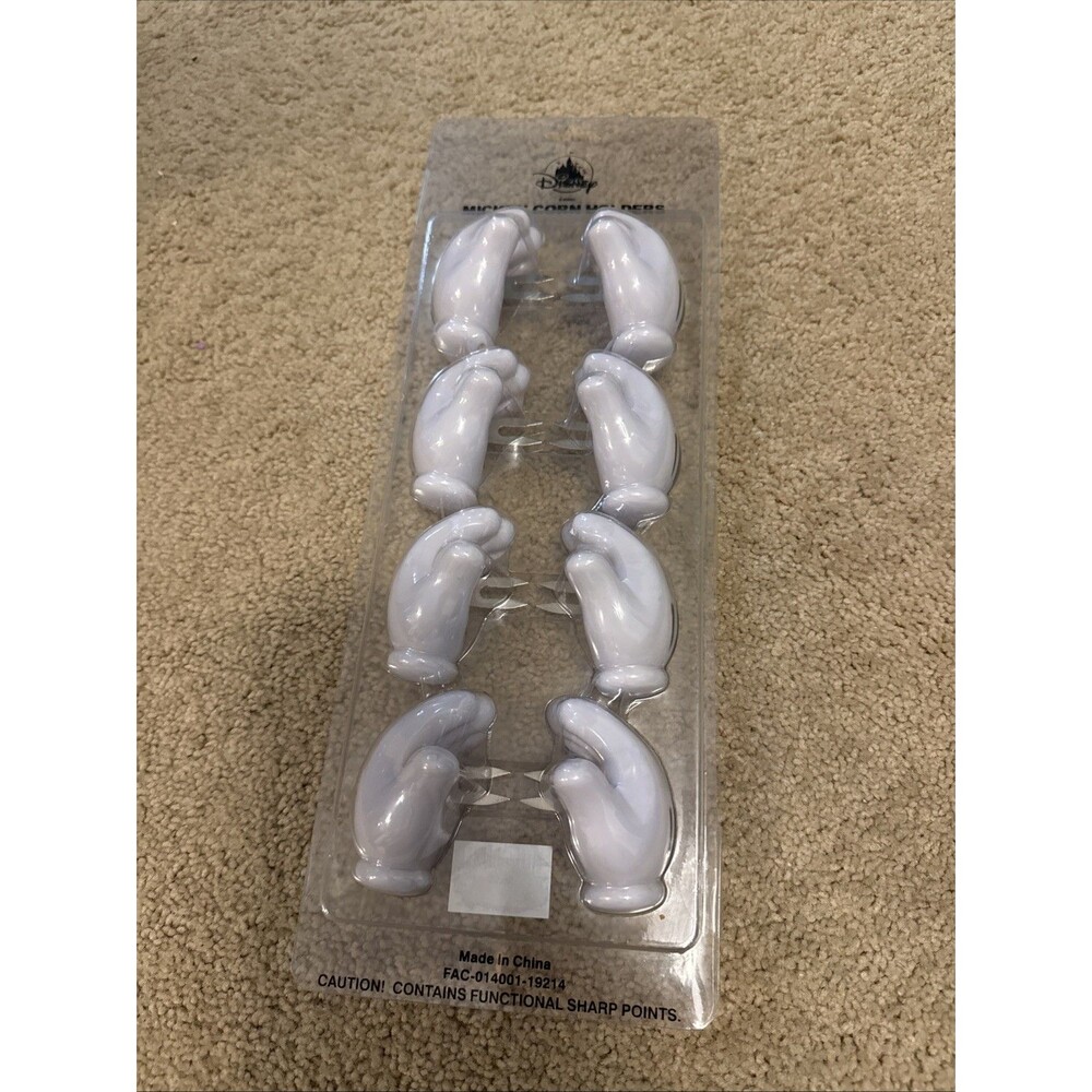 Disney Parks NIP Disney Mickey Mouse Gloves Corn on the Cob Holders Set of 4